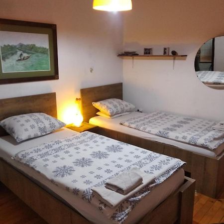 Two Babies Hotel Mostar Ngoại thất bức ảnh